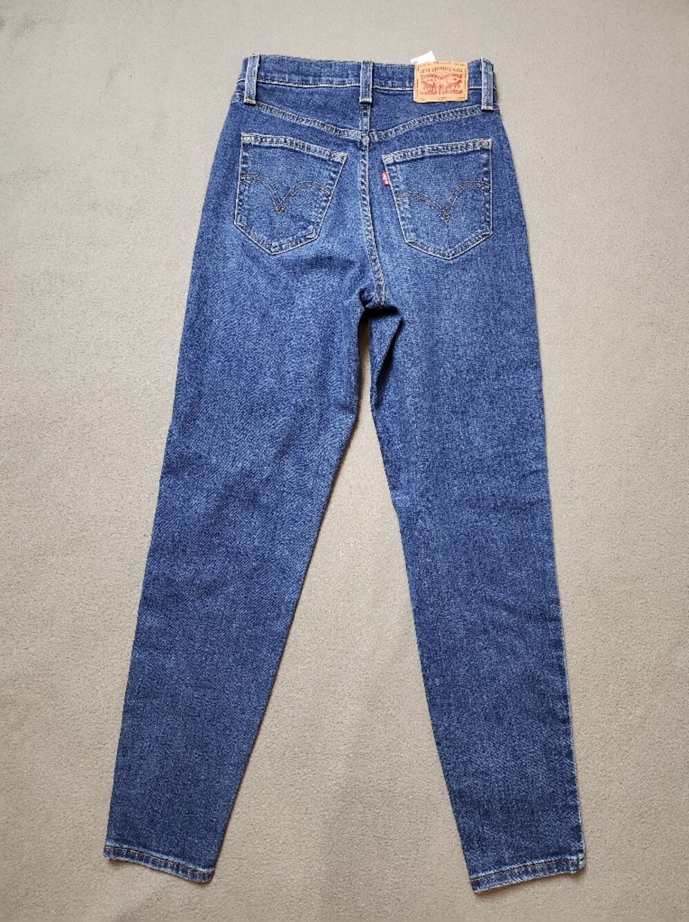 Levi’s High Waisted Mom Jean Classic High-Rise Blue Women's Jeans Sz 25 - Picture 2 of 12